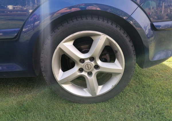 Opel Astra cena 11000 przebieg: 238000, rok produkcji 2006 z Kalisz małe 92